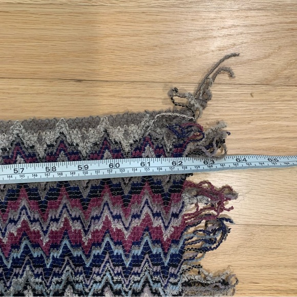 Missoni Wool Blend Chevron Fringe Ends Scarf Wrap - Picture 4 of 5
